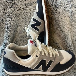 New balance, 574 EUC throw back vintage look men’s size 10